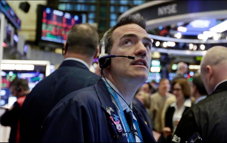 El índice Dow Jones reportaba en sus primeros movimientos un avance de 123.25 puntos (0.51 por ciento) para colocarse en 24 mil 385.76 unidades. AP / ARCHIVO