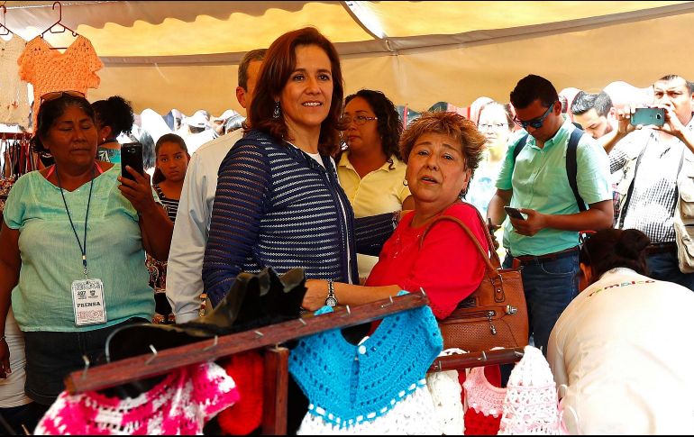 Zavala compartió en su cuenta de Twitter que analizó con detalle cada una de las plataformas y propuestas de sus contrincantes. SUN / ARCHIVO