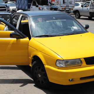 Presuntos asaltabancos se disfrazaban de obreros