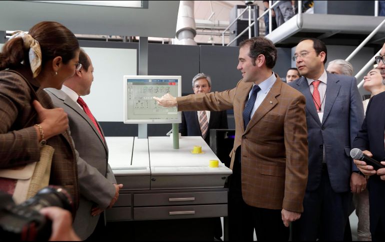 El consejero presidente del Instituto destacó que desde noviembre CFE inició la inspección de la infraestructura que lleva energía eléctrica a más de 300 inmuebles del INE. SUN / L. Cortés