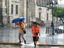 Es importante extremar precauciones al salir de casa ante el riesgo de inundaciones. EL INFORMADOR/ARCHIVO