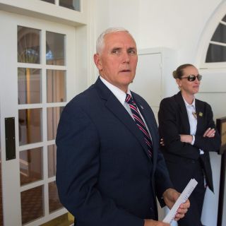 Venezuela denuncia el "cinismo supremacista" de Mike Pence