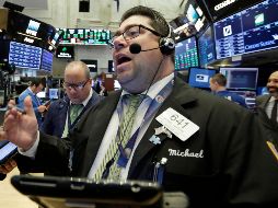 El Dow Jones sumó 2.96 puntos, hasta 24 mil 360.28 enteros. AP / R. Drew