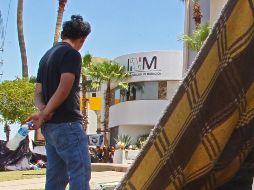 El grupo que inició la protesta está compuesto por ocho mujeres y siete hombres. EFE/J. Ballesteros