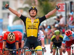 Es el tercer triunfo en el Giro para Battaglin, de 28 años; especialista en las llegadas explosivas, ya había ganado etapas en 2013 y 2014. AFP / L. Benies