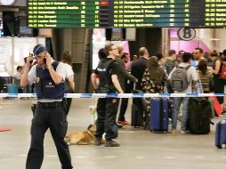 El episodio no está siendo considerado como un acto terrorista, aunque la motivación del sospechoso sigue siendo desconocida. AP / S. Plazy