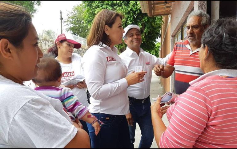 La candidata enfatizó en la importancia de cuidar la economía familiar, y se comprometió a dar especial atención a los apoyos sociales. FACEBOOK / Claudia Delgadillo