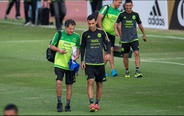 Según información extraoficial, Márquez (D) tendría el asenso de la FMF para formar parte del plantel mundialista. MEXSPORT/ARCHIVO