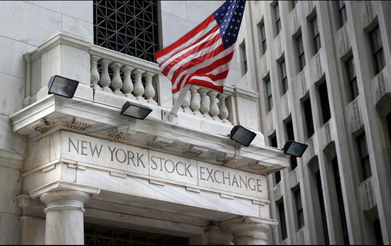 Los principales indicadores de Wall Street finalizaron con avances, impulsados por los reportes sobre la inflación y el desempleo en EU. AP / ARCHIVO