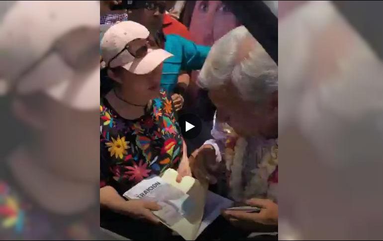 Cadena manifestó que entregó una resolución de la ASF a Andrés Manuel para aclarar las mentiras de la Organización Nacional Anticorrupción.  FACEBOOK / Eva Felicitas Cadena Sandoval