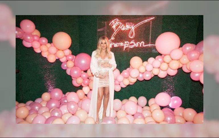 Sus seguidores no dejaron pasar la oportunidad para felicitar la celebridad y decir sobre la indudable belleza de la bebé. INSTAGRAM/ khloekardashian