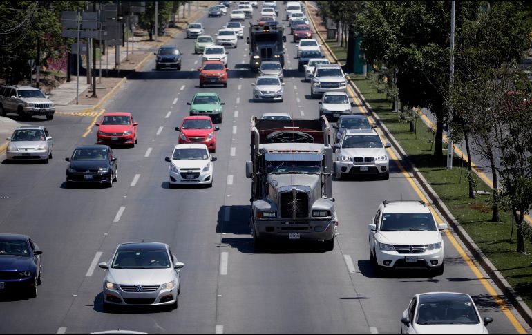 En Jalisco se contempló restringir la circulación de vehículos pesados en López Mateos entre las 06:00 y 10:00 horas. EL INFORMADOR/F. Atilano