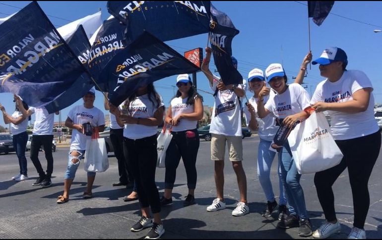 Seguidoras de Margarita Zavala en Iztapalapa. TWITTER/Mzavalagc