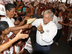 López Obrador ha puesto como ejemplo de los posibles beneficiarios a los campesinos pobres que se ven obligados a sembrar para grupos criminales. NOTIMEX