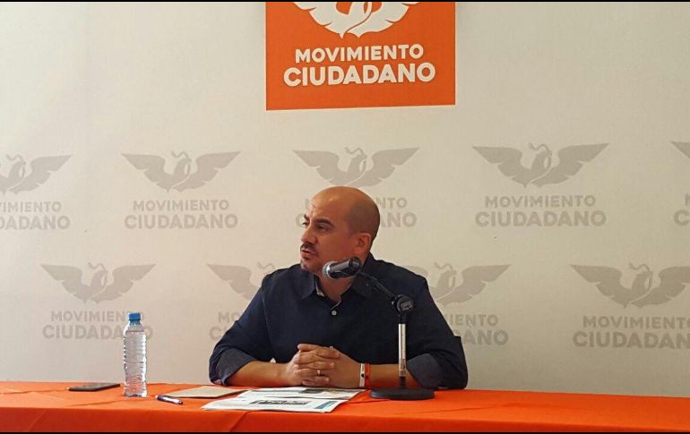 Ismael promete concluir con el programa de pavimentación histórica que inició la presente administración. TWITTER / @DelToroIsmael