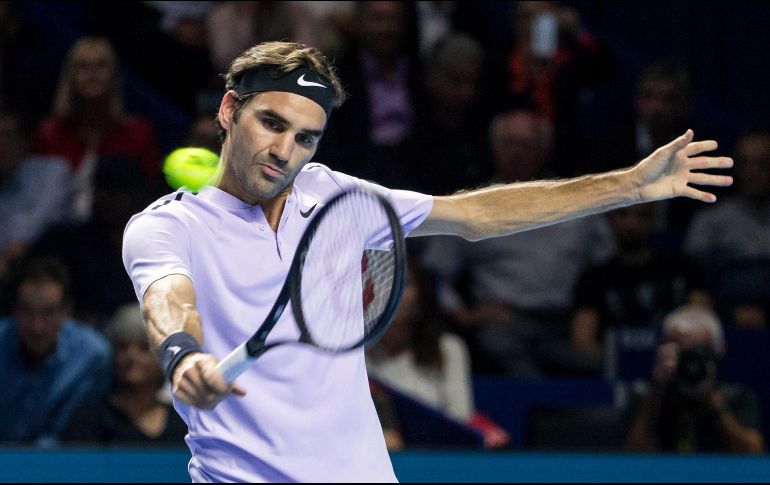 Federer no está participando en la gira europea de tierra batida para preparar la temporada de hierba. AP / ARCHIVO