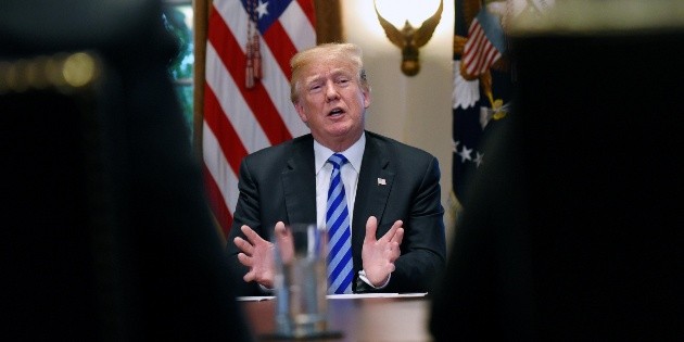 Trump dice que M&eacute;xico "no hace nada" por EU en la frontera