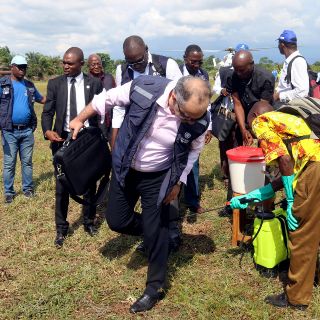 Suben a 14 los casos confirmados de ébola en el Congo