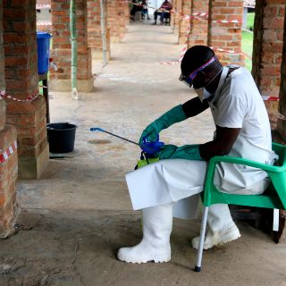 La OMS convoca a Comité de Emergencia por casos de ébola