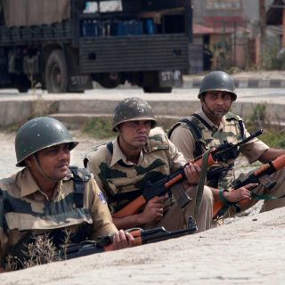 Pakistán acusa a la India de la muerte de cuatro civiles