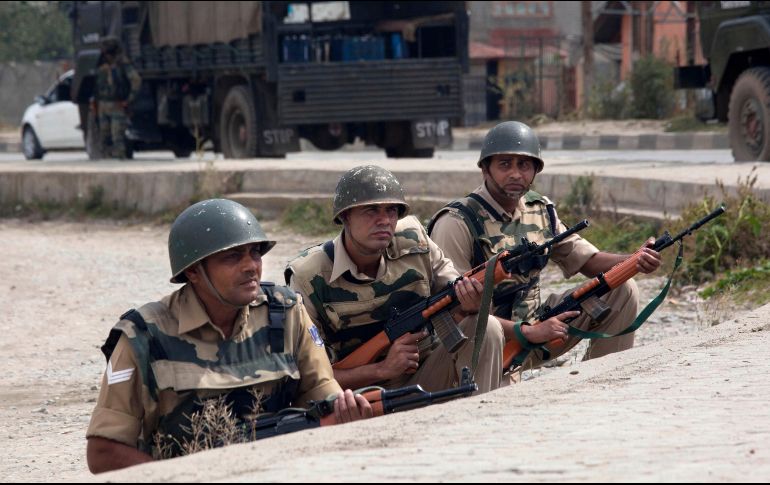 Pakistán y la India se han acusado mutuamente de violar el alto al fuego en varias ocasiones. AP/ARCHIVO