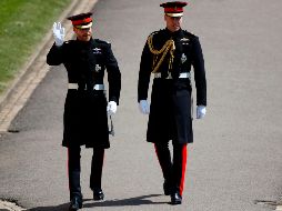 La reina Isabel II autorizó al príncipe Enrique casarse con el uniforme del Ejército Británico (British Army) 