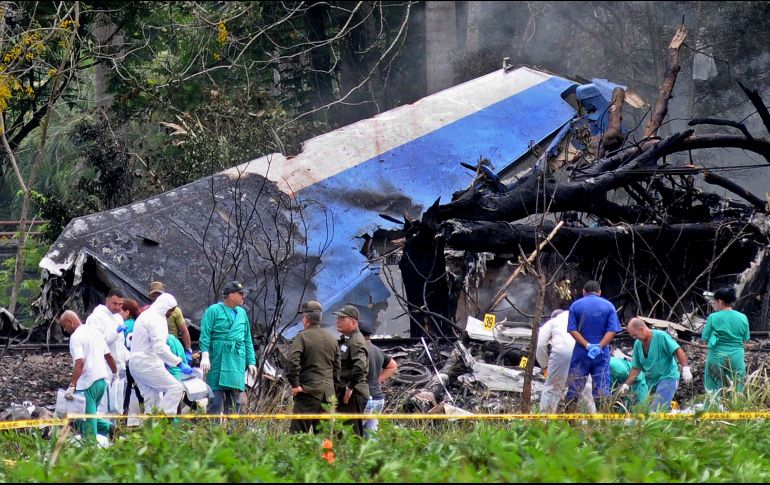 Un total de 107 personas fallecieron el viernes tras la caída de un avión Boeing-737 de Global Air operado por Cubana de Aviación. EFE / O. García