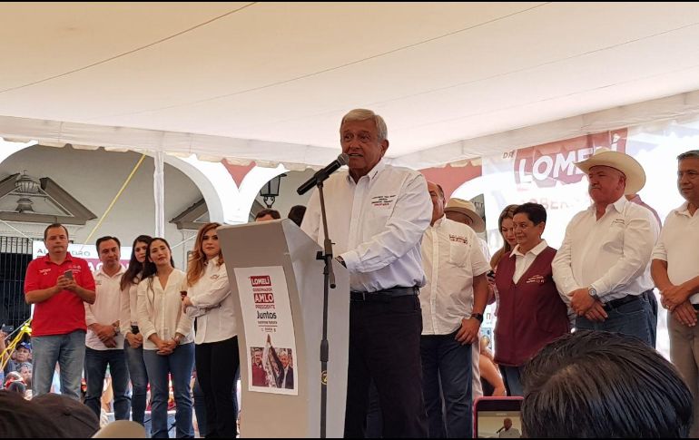 A lo largo del día, López Obrador estará acompañado del candidato de la coalición Juntos Hacemos Historia, a la gubernatura de Jalisco, Carlos Lomelí Bolaños. EL INFORMADOR/ T. Villaseñor