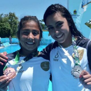 Clavadistas jaliscienses brillan en Olimpiada Nacional