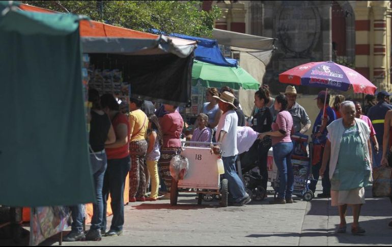 Las acciones gubernamentales que se han puesto en práctica en materia de empleo no han sido efectivas para dar el paso hacia la formalidad. EL INFORMADOR / ARCHIVO