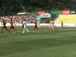Después de los dos goles de Loros el juego se trabó y las jugadas ríspidas estuvieron a la orden del día. TWITTER / @LigaPremier_FMF