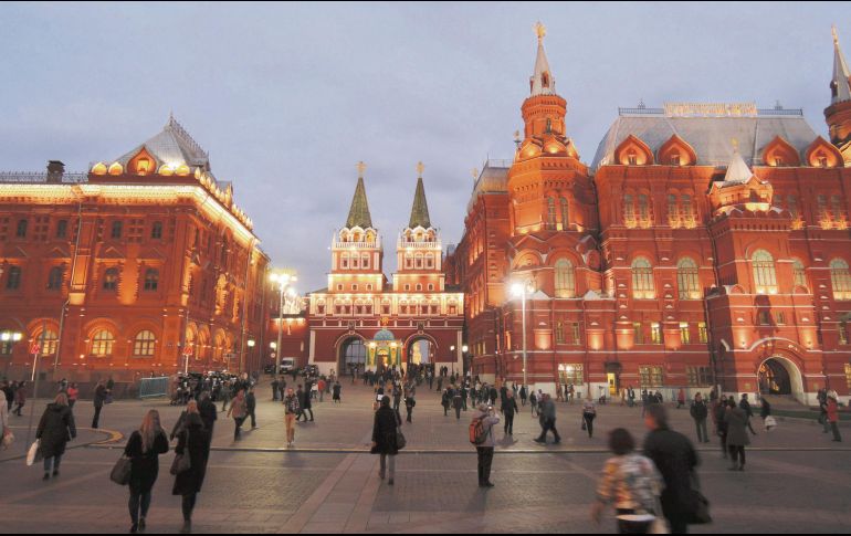 Plaza roja. Punto de encuentro para los paseantes. ESPECIAL / PIXABAY