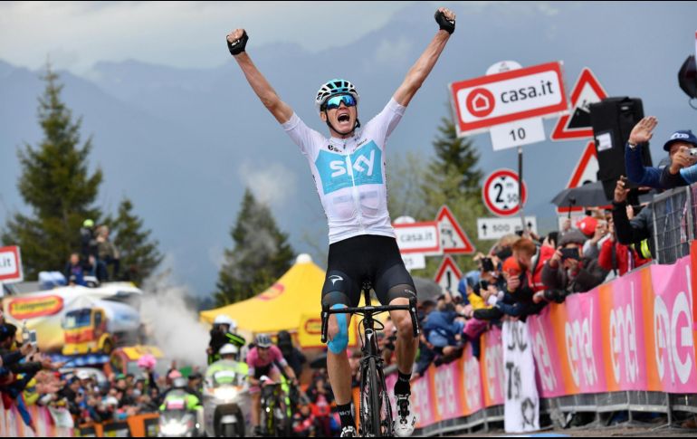 El británico ganó una de las etapas más importantes del Giro. EFE/D. Dal Zennaro