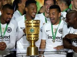 El Eintracht sorprendió derrotando por 2-1 al Bayern para quedarse con el título copero. TWITTER/@MarcoFabian_10