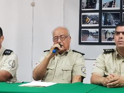 El mayor Trinidad López Rivas (centro) informa que comenzarán a realizar las revisiones necesarias a las empresas gaseras. EL INFORMADOR / R. Bobadilla