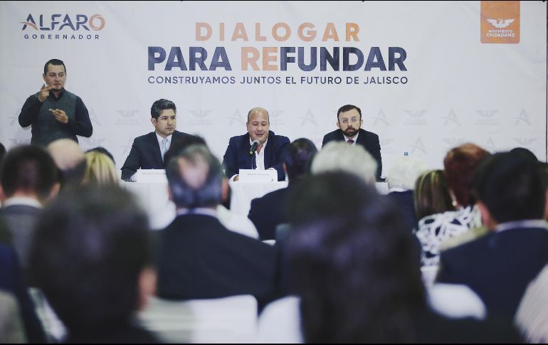 El emecista se compromete a presentar una iniciativa para aumentar las sanciones a funcionarios públicos durante los primeros cien días de administración. ESPECIAL