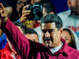 En represalia por la reelección de Maduro, Washington limitó la venta de deuda -incluidas las cuentas por cobrar- y activos públicos venezolanos en su territorio. AFP / J. Barreto