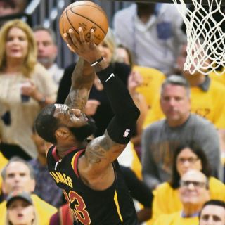 Juego redondo para LeBron