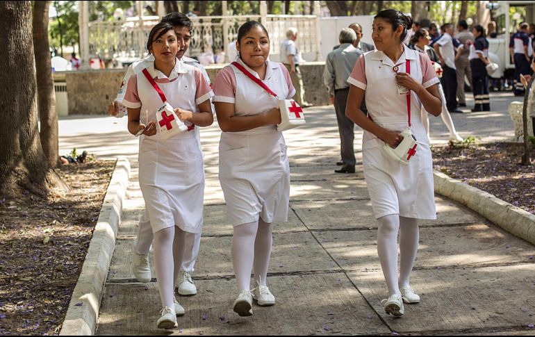 De cada peso que recibe la Cruz Roja, 96 centavos son para ayudar a los mexicanos. EL INFORMADOR/Archivo