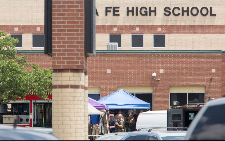 Dimitrios Pagourtzis está encarcelado en Galveston; señala que ocho estudiantes y dos maestros murieron en la matanza, y otras 13 personas resultaron heridas en el ataque en la Escuela Secundaria de Santa Fe. AFP / ARCHIVO