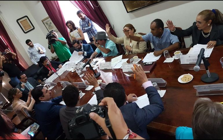 El IJCF precisó que el trastorno de estrés postraumático se presenta en la víctima que reacciona ante el robo como si se haya cometido el delito con un arma real. TWITTER/ @LegislativoJal