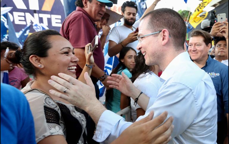 Anaya encabezó un mitin en el Módulo Empresarial de la Feria de Colima. SUN/A. Ojeda