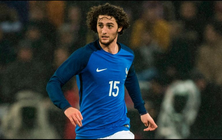 Según medios locales, Rabiot, de 23 años de edad, ''no soportó'' no ser considerado dentro de los jugadores titulares que diputarán la próxima justa en Rusia. AFP / ARCHIVO