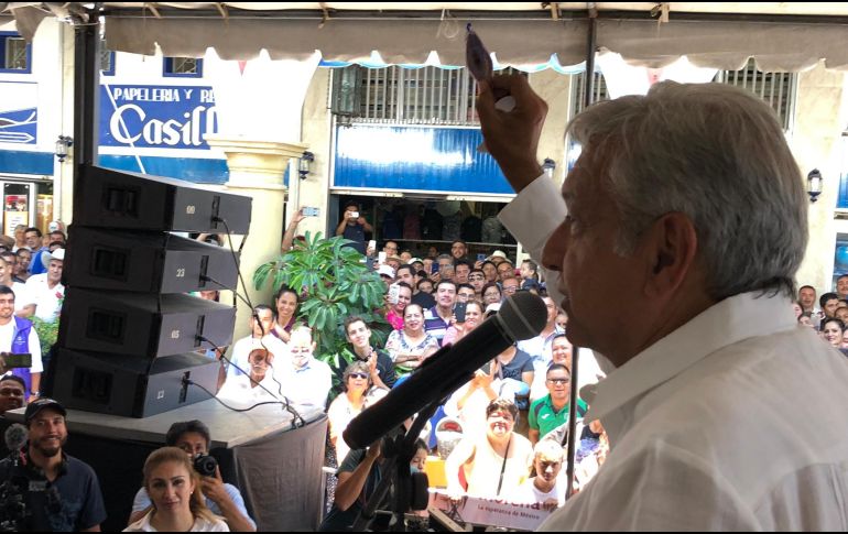 El abanderado de la coalición Morena-PES-PT comparó al panista Ricardo Anaya con el presidente de Estados Unidos, Donald Trump.