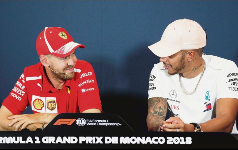 Sebastian Vettel y Lewis Hamilton se disputan otro round en su rivalidad por el dominio de la Fórmula Uno en el evento más glamoroso de la categoría. EFE/Y. Valat