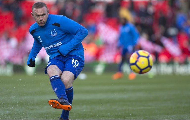 Tras 13 temporadas en el Manchester United, Rooney volvió la campaña pasada al Everton, su club formador.  AFP/ARCHIVO