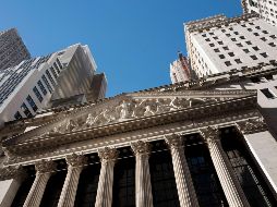 El Dow Jones, principal indicador del mercado, bajó 75.53 puntos, llegó hasta 24 mil 811.28 enteros. AP / ARCHIVO