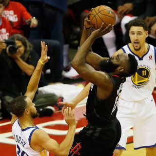 Rockets vencen a Warriors y acarician las Finales