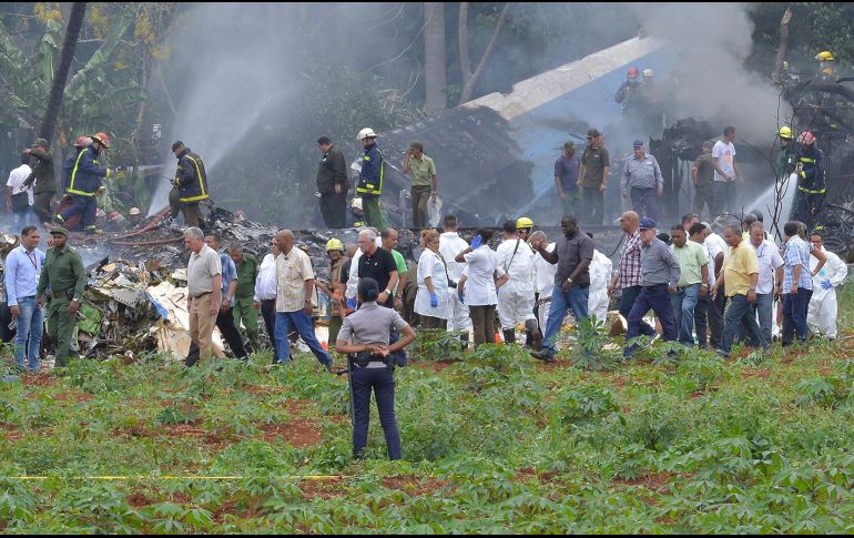 El Boeing 737-200 en que viajaban las tres mujeres desde La Habana a Holguín se estrelló el pasado viernes cuando acababa de despegar desde el Aeropuerto Internacional de La Habana. AFP / ARCHIVO