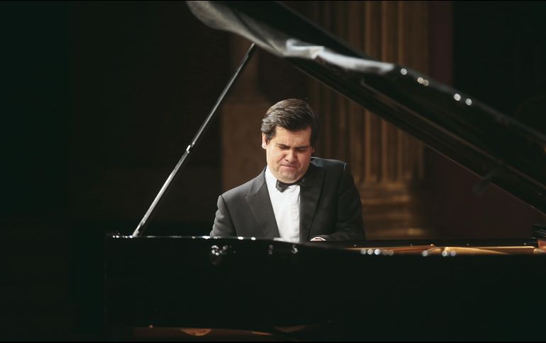 Vadym Kholodenko deleitó a los presentes con la pieza “Concerto No. 1 en Mi Menor, Op. 11” de Frédéric Chopin. EL INFORMADOR/F. Atilano